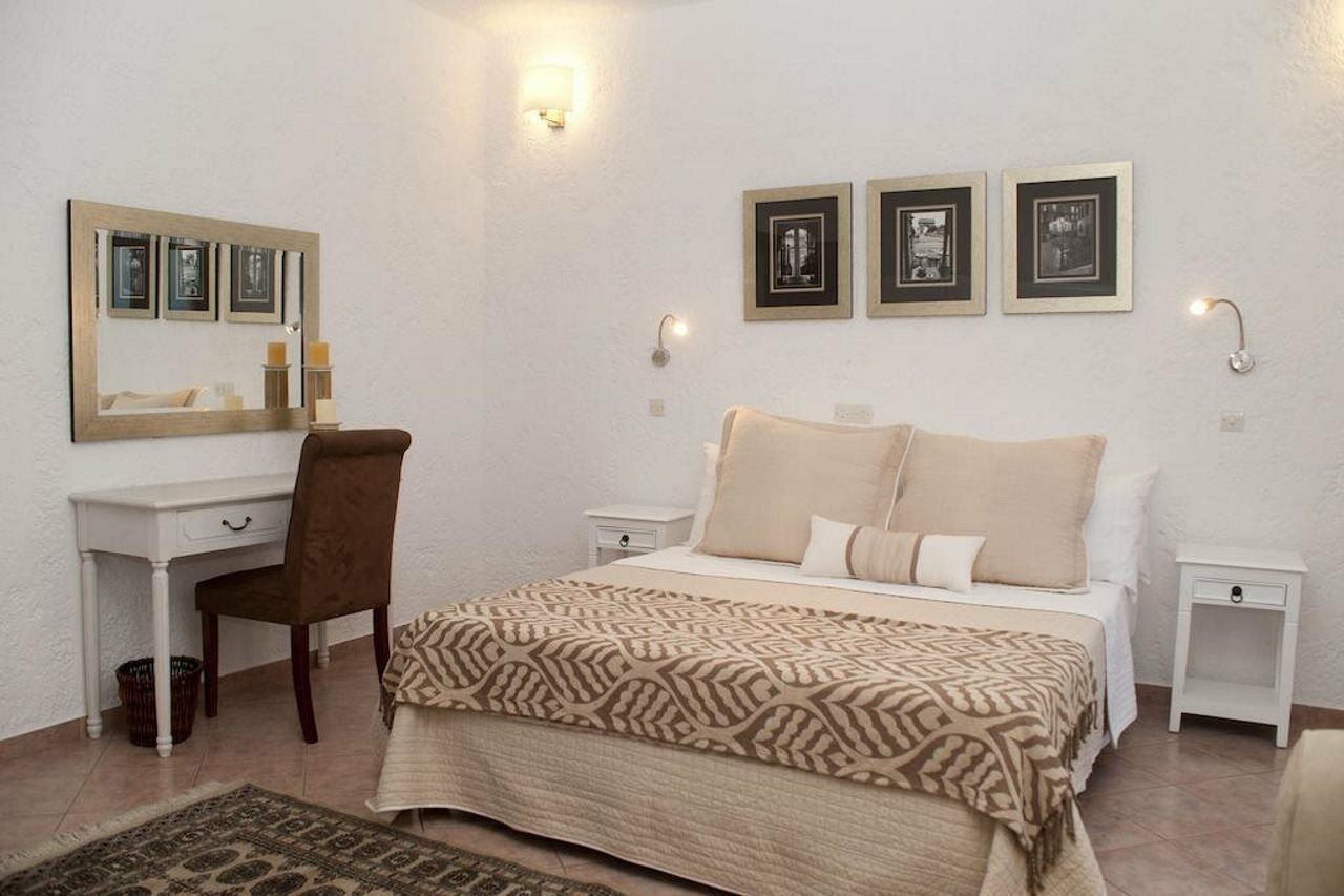 Hotel Cattleya Кокари Екстериор снимка